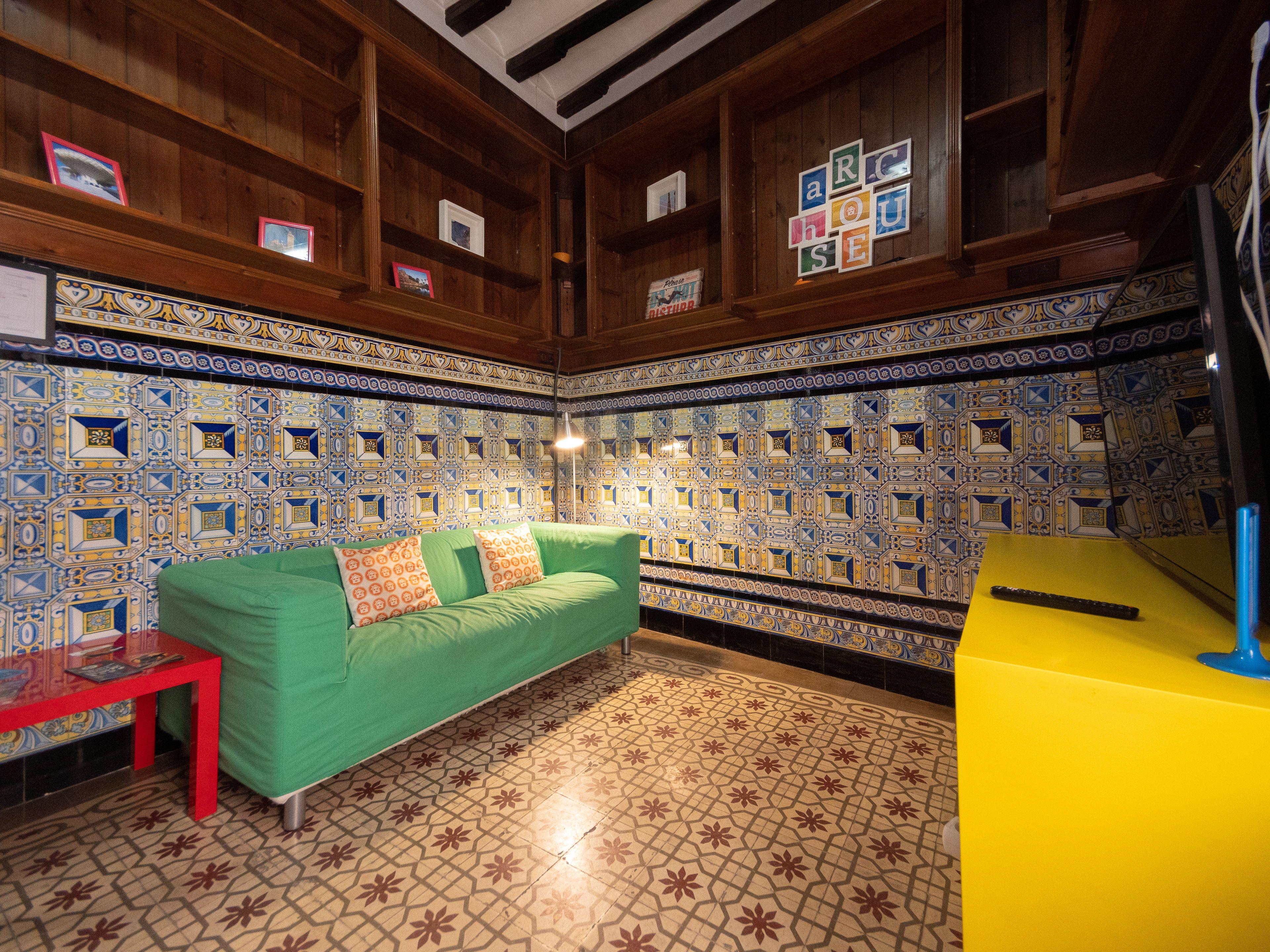 Arc House Sevilla (Adults Only) - Seville — Фото 1
